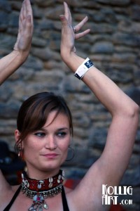 557320_386750464712685_1002673788_n